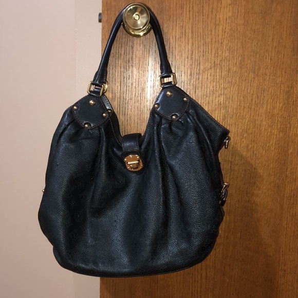 Louis Vuitton Mahina ❤️ - Picture 2 of 16